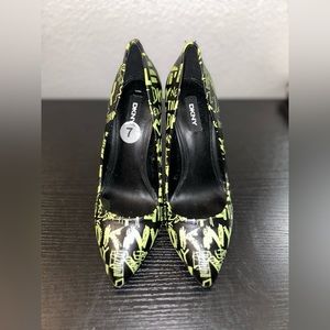 Dkny Gwen Black Background With Neon Green Graffiti Heel Pointed toe sz 7